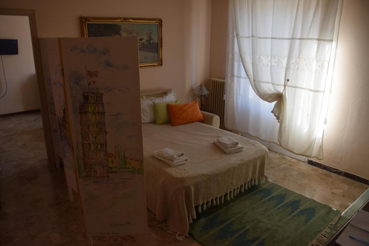 La Lanterna Di Lida E Beppe Bed and Breakfast Pisa Buitenkant foto