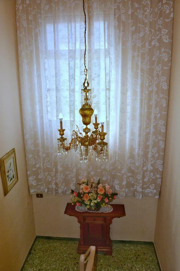 La Lanterna Di Lida E Beppe Bed and Breakfast Pisa Buitenkant foto