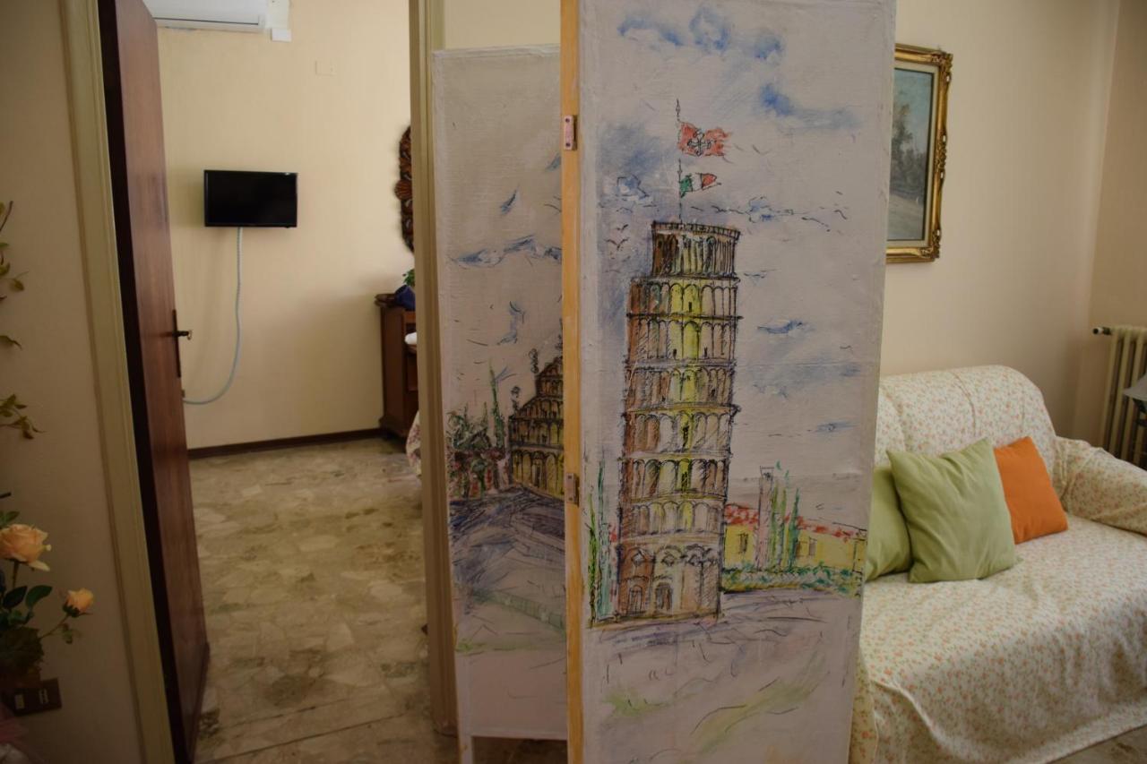 La Lanterna Di Lida E Beppe Bed and Breakfast Pisa Buitenkant foto